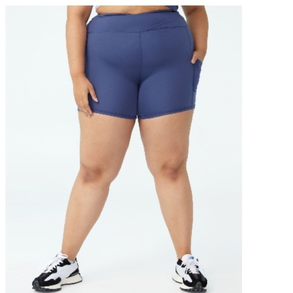 COTTON ON Trendy Plus Size Active Ultra Soft Pocket Bike Shorts size 18 blue new - Picture 3 of 6